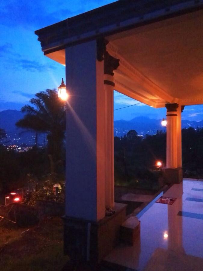Villa Bravira Cisarua Exterior foto